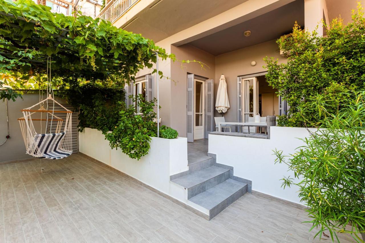 A Homes Greece - Urban Garden Retreat Kalamata Exterior foto